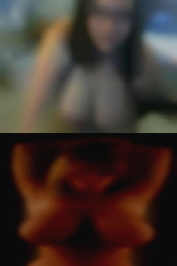 Very shorty nude woman.
